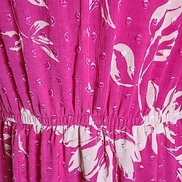 Torrid Pink & White Floral Dress with Clip-dots & Ruffle Bottom, Sz 0, Large, 12 - Picture 9 of 14